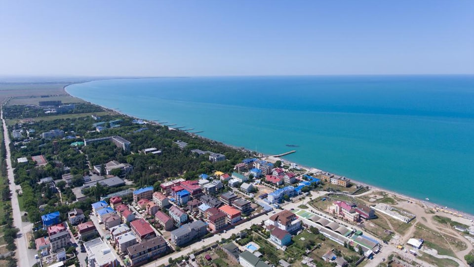 Морское побережье в районе поселка Николаевка