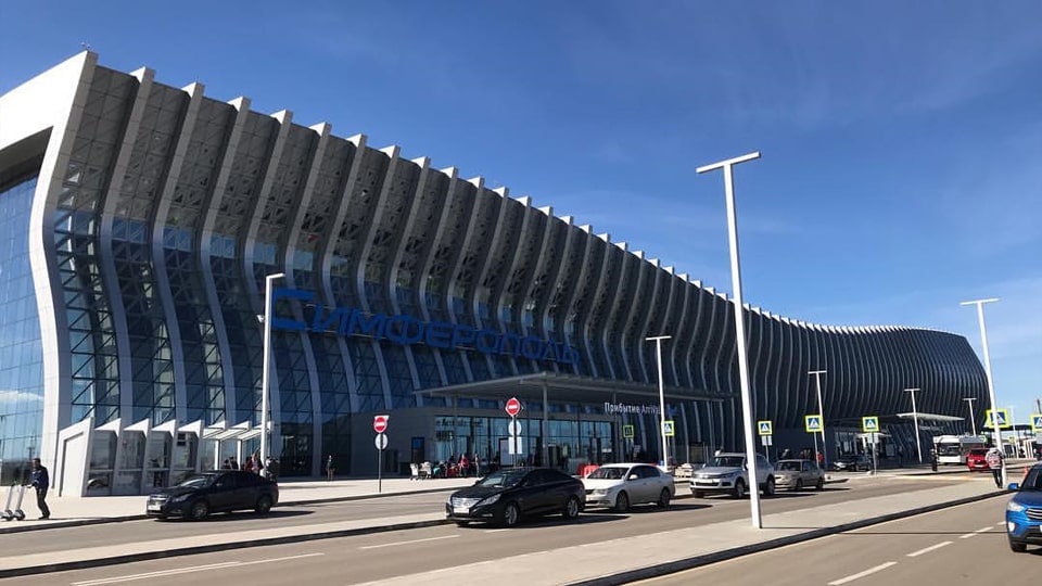 Терминал в аэропорту Симферополя
