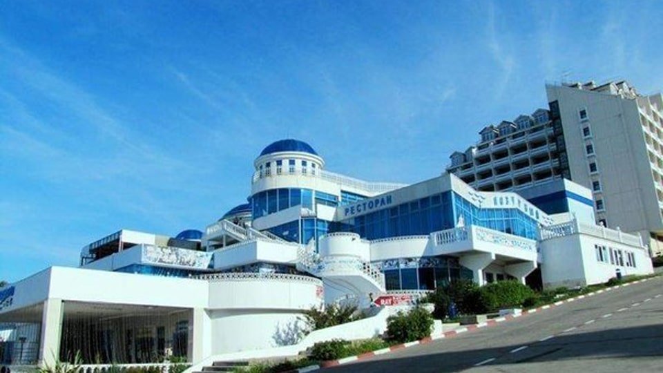 Общий вид на отель Аквалоо